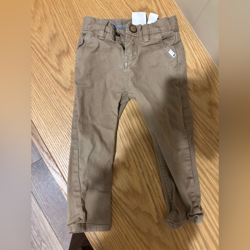 Quicksilver khaki pants